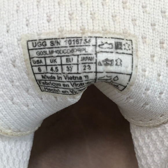 UGG Pinkett Sneaker Size 6 - Picture 6 of 6